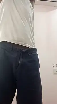 Snapshot of Tn_localboy69 chatting on March 15, 2:14 am Tn localboy69 online show from March 15, 2:14 am