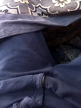 Snapshot of Tn_localboy69 chatting on March 15, 5:52 am Tn localboy69 online show from March 15, 5:52 am