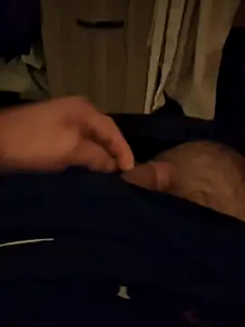 Snapshot of hardlinesex chatting on November 30, 3:10 am hardlinesex online show from November 30, 3:10 am