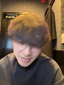 waka3232 online show from December 20, 1:12 am