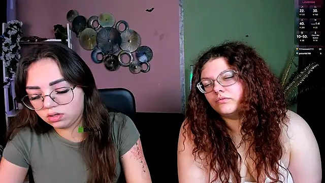 kiki swan online show from December 5, 8:45 am