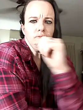 Snapshot of cattlegurl chatting on March 4, 11:08 am cattlegurl online show from March 4, 11:08 am