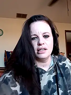 Snapshot of cattlegurl chatting on March 13, 2:44 pm cattlegurl online show from March 13, 2:44 pm