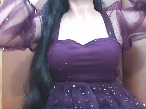 Snapshot of RealNaina chatting on October 30, 5:46 pm RealNaina online show from October 30, 5:46 pm