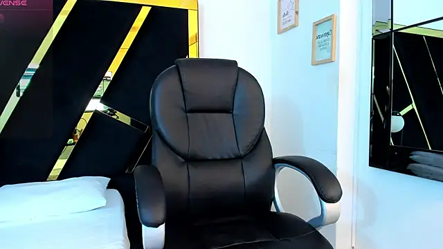 adalinarusell  online show from March 11, 3:45 pm