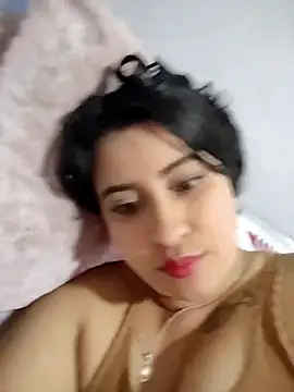 mialorents online show from November 21, 5:00 pm