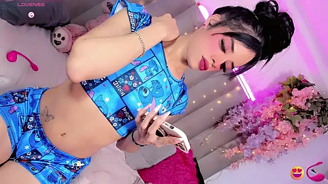 Snapshot of Nina_Keyli chatting on May 14, 7:20 pm Nina Keyli online show from May 14, 7:20 pm