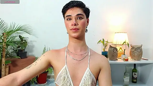 Snapshot of juanes_puthee chatting on March 14, 6:52 am juanes puthee online show from March 14, 6:52 am