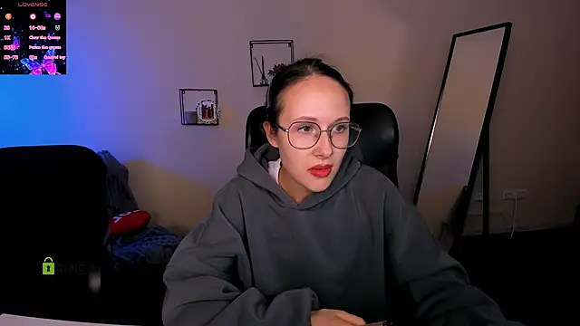 mona cloud online show from September 9, 10:42 pm