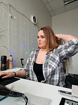 Juicy PeachLux online show from April 24, 7:44 am