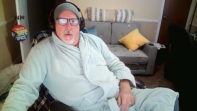 superbearboss online show from January 19, 3:49 pm