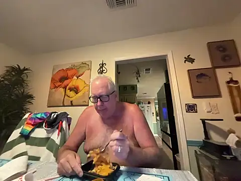superbearboss online show from June 11, 2:44 am