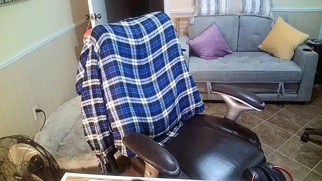 Snapshot of superbearboss chatting on June 26, 3:05 pm superbearboss online show from June 26, 3:05 pm