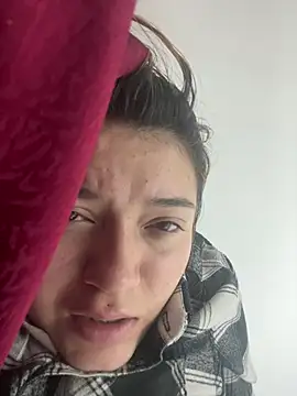 Snapshot of Karina_Leon chatting on April 15, 7:32 pm Karina Leon online show from April 15, 7:32 pm
