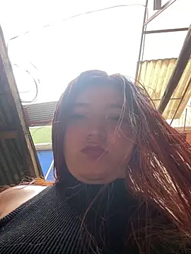 Snapshot of Karina_Leon chatting on May 7, 6:35 pm Karina Leon online show from May 7, 6:35 pm