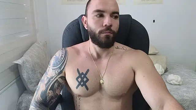 Isaac Carter online show from January 18, 2:10 pm