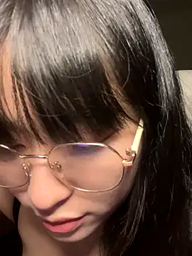 Snapshot of 214Jun chatting on October 9, 3:32 pm 214Jun online show from October 9, 3:32 pm