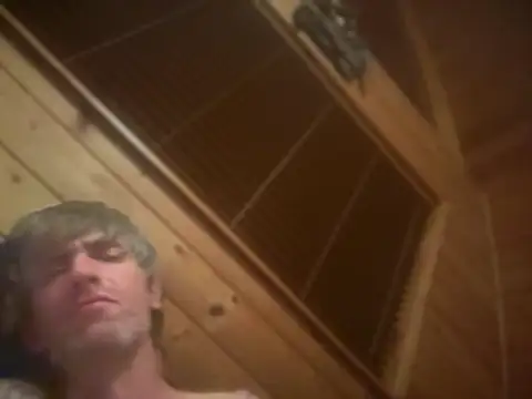 Snapshot of 6poundtown9 chatting on June 4, 10:54 am 6poundtown9 online show from June 4, 10:54 am