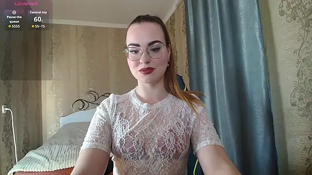 Leila Kissyu online show from May 4, 2:13 pm