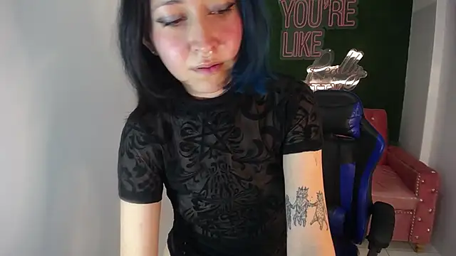 lissacatty t online show from March 8, 7:42 pm