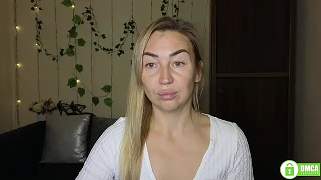 Kiss julli88I online show from November 9, 6:28 pm