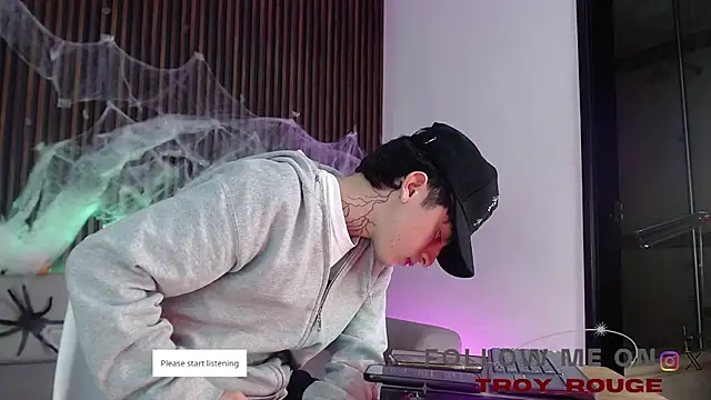 troy rouge online show from October 22, 7:35 pm