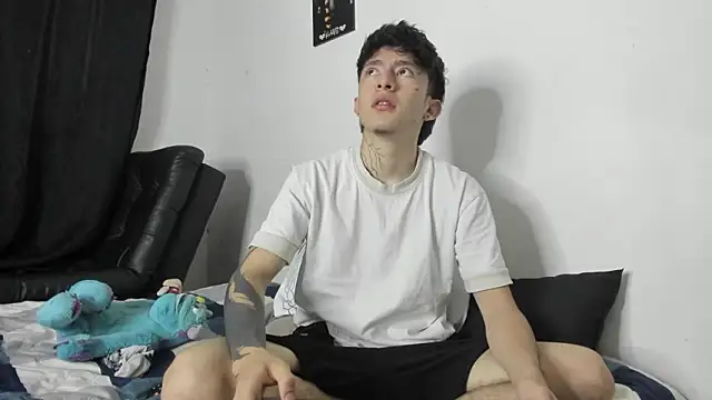 troy rouge online show from March 13, 12:01 pm