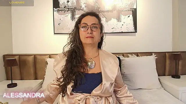AlessandraLeroy online show from April 28, 12:32 pm
