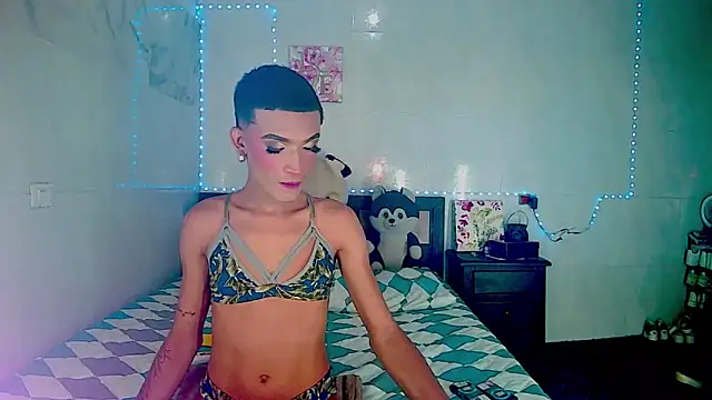 KimberlyXtreme online show from October 27, 11:41 pm