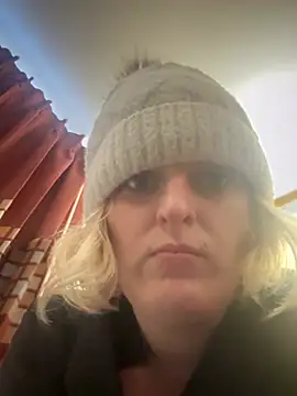 KITTYBOOBOOFUXX online show from February 3, 9:53 pm