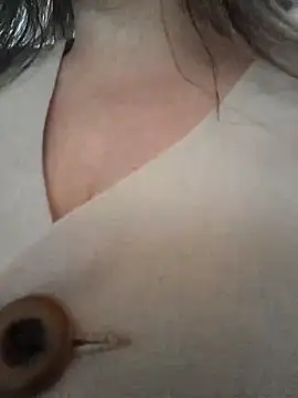 Snapshot of Luna-nevada chatting on October 25, 7:19 pm Luna-nevada online show from October 25, 7:19 pm