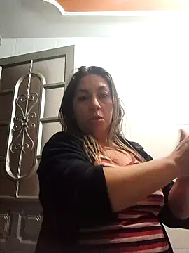 Snapshot of Luna-nevada chatting on October 30, 9:33 am Luna-nevada online show from October 30, 9:33 am