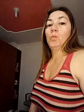 Snapshot of Luna-nevada chatting on November 3, 12:06 pm Luna-nevada online show from November 3, 12:06 pm