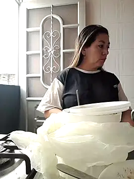 Snapshot of Luna-nevada chatting on November 8, 6:07 pm Luna-nevada online show from November 8, 6:07 pm