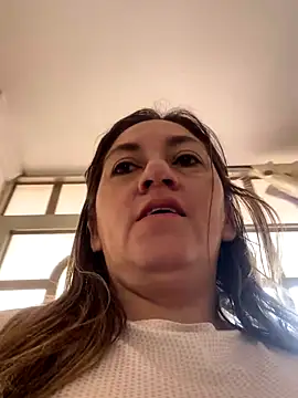 Snapshot of Luna-nevada chatting on November 22, 5:23 pm Luna-nevada online show from November 22, 5:23 pm