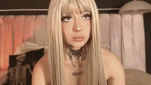 Snapshot of Zhally_Dee chatting on September 26, 7:40 pm Zhally Dee online show from September 26, 7:40 pm