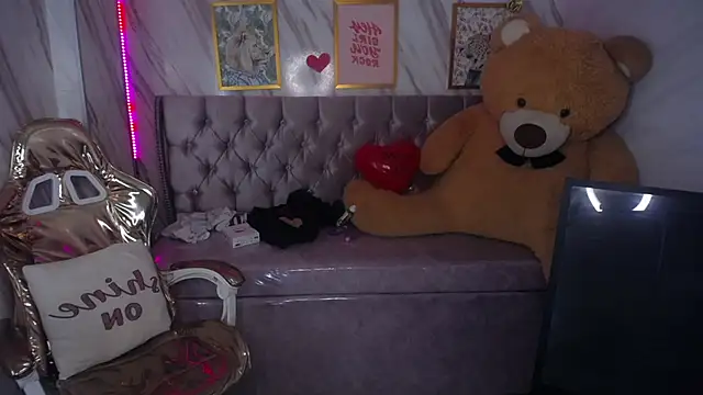  wendy b online show from March 14, 7:34 pm