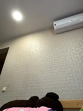 Snapshot of AleksandraRich chatting on November 10, 2:21 am AleksandraRich online show from November 10, 2:21 am