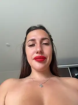 Snapshot of AleksandraRich chatting on July 1, 12:34 am AleksandraRich online show from July 1, 12:34 am