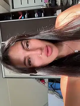 Snapshot of AleksandraRich chatting on July 2, 12:32 am AleksandraRich online show from July 2, 12:32 am