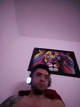 Snapshot of Andriofilit chatting on January 16, 8:51 am Andriofilit online show from January 16, 8:51 am