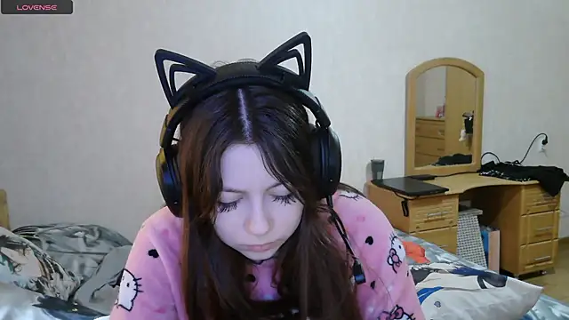 Snapshot of RendyDow chatting on October 14, 8:48 am RendyDow online show from October 14, 8:48 am