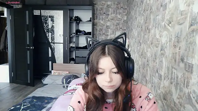 RendyDow online show from November 19, 7:52 am