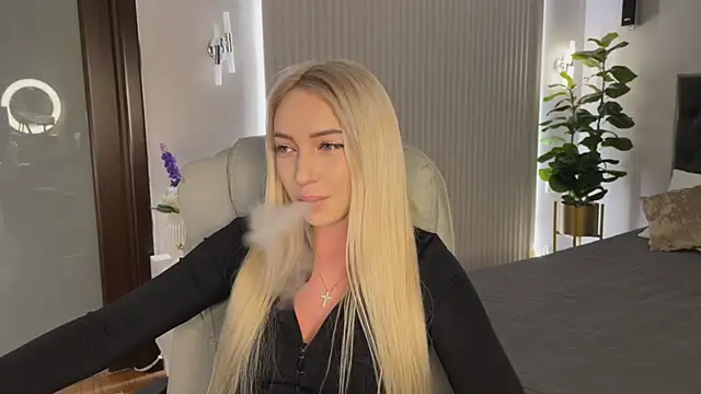 OhMyEmma online show from January 19, 1:09 am