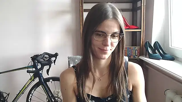 Snapshot of love_megi chatting on May 19, 1:28 pm love megi online show from May 19, 1:28 pm