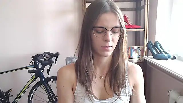Snapshot of love_megi chatting on May 26, 1:29 pm love megi online show from May 26, 1:29 pm