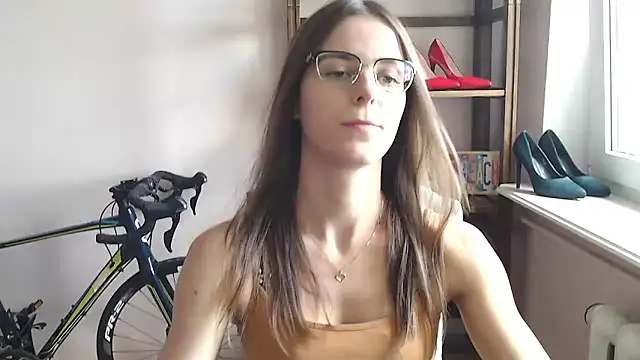 Snapshot of love_megi chatting on May 28, 1:30 pm love megi online show from May 28, 1:30 pm