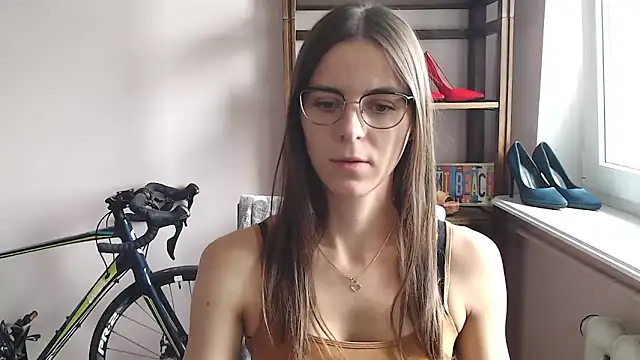 Snapshot of love_megi chatting on June 1, 1:35 pm love megi online show from June 1, 1:35 pm