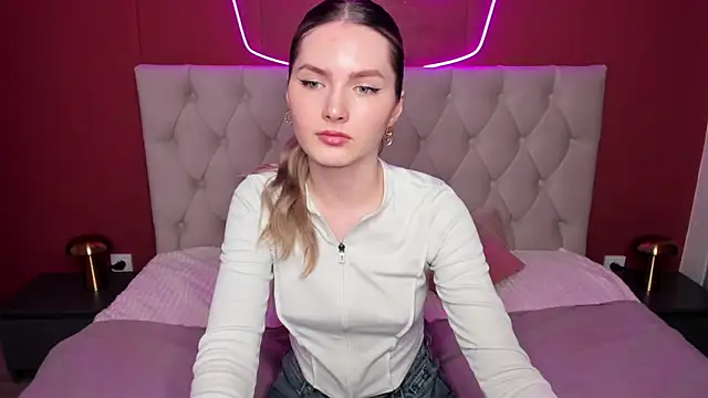 EvelineAmore online show from March 19, 11:06 am