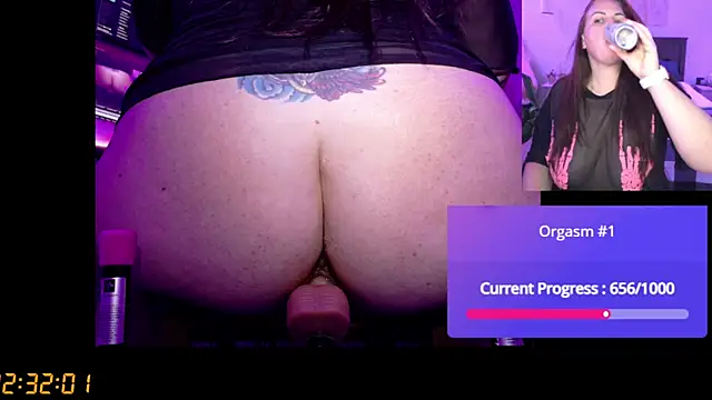 Snapshot of SouthernElle1 chatting on July 14, 12:24 am SouthernElle1 online show from July 14, 12:24 am